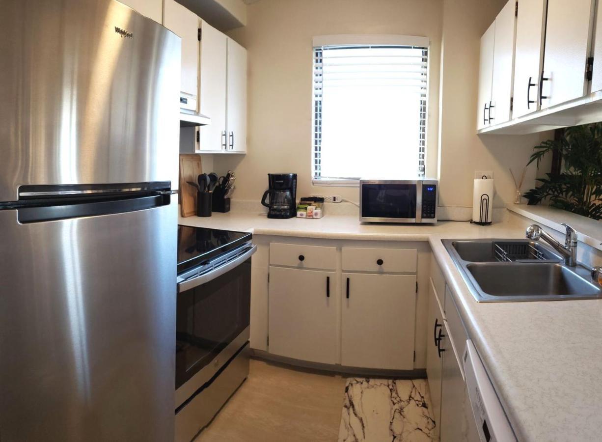 Waikiki Kuhio 1-Bedrm Apt, Ocean View, Free Parking & Wifi Гонолулу Екстер'єр фото